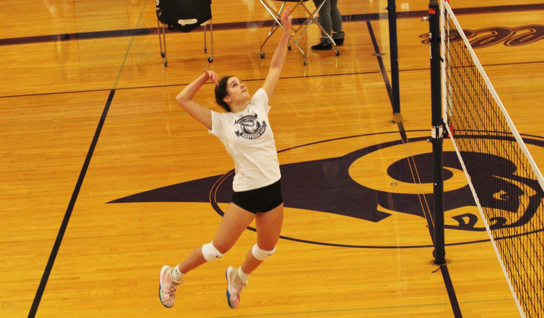 IMG_3490_Snapseed Mia Wade Shelbyville volleyball.jpg